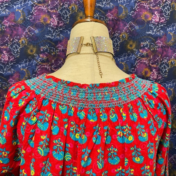 π Lovely bohemian vibrant top - Picture 7 of 12